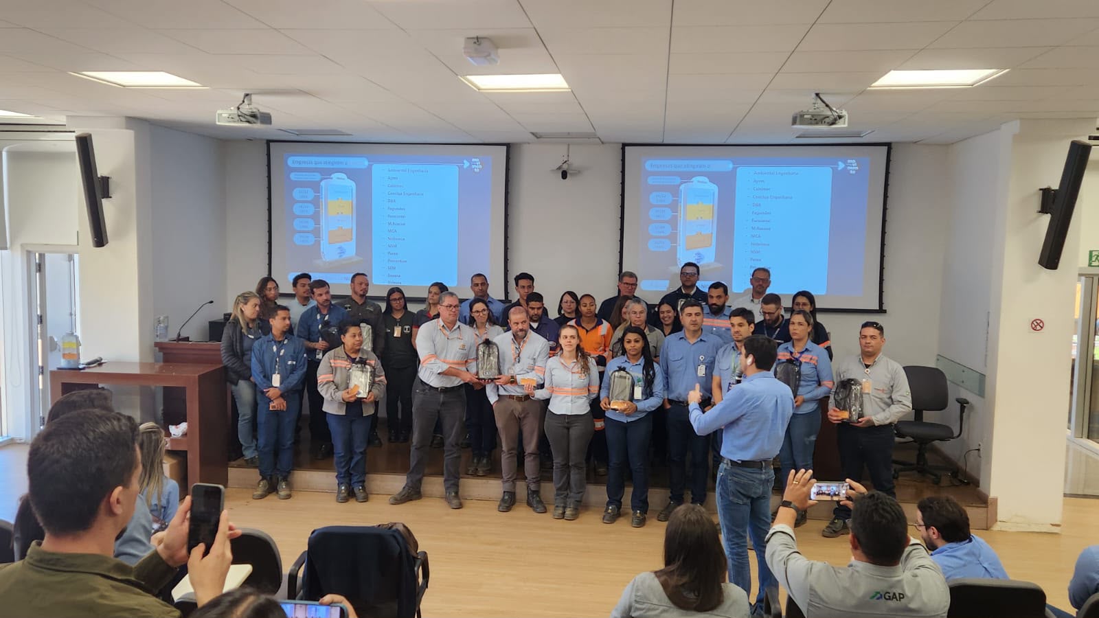 Cerimônia de premiação — empresas que atingiram o nível Bronze
